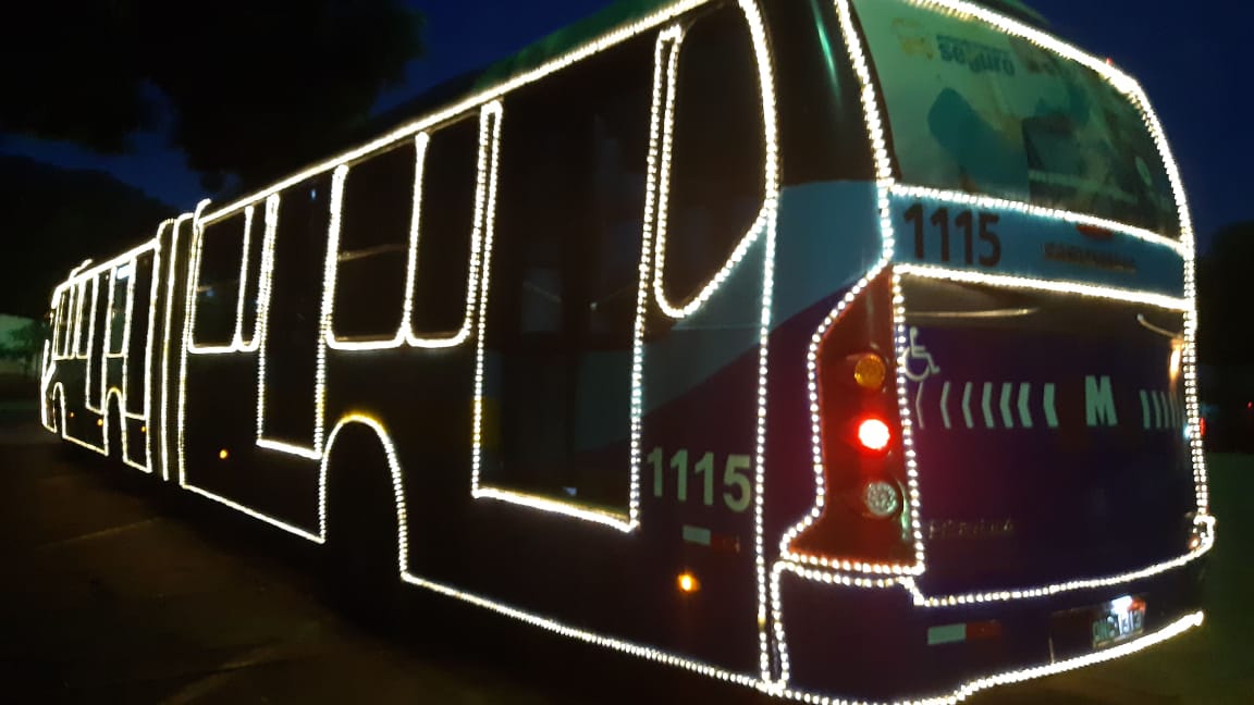 Metrobus Entra Nas Vibrações Do Natal
